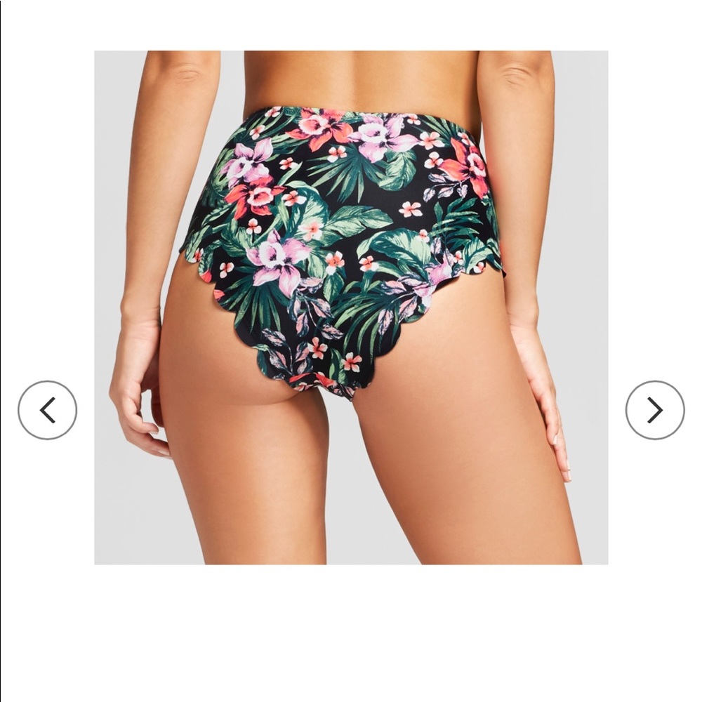 Vanilla beach scalloped bikini bottoms